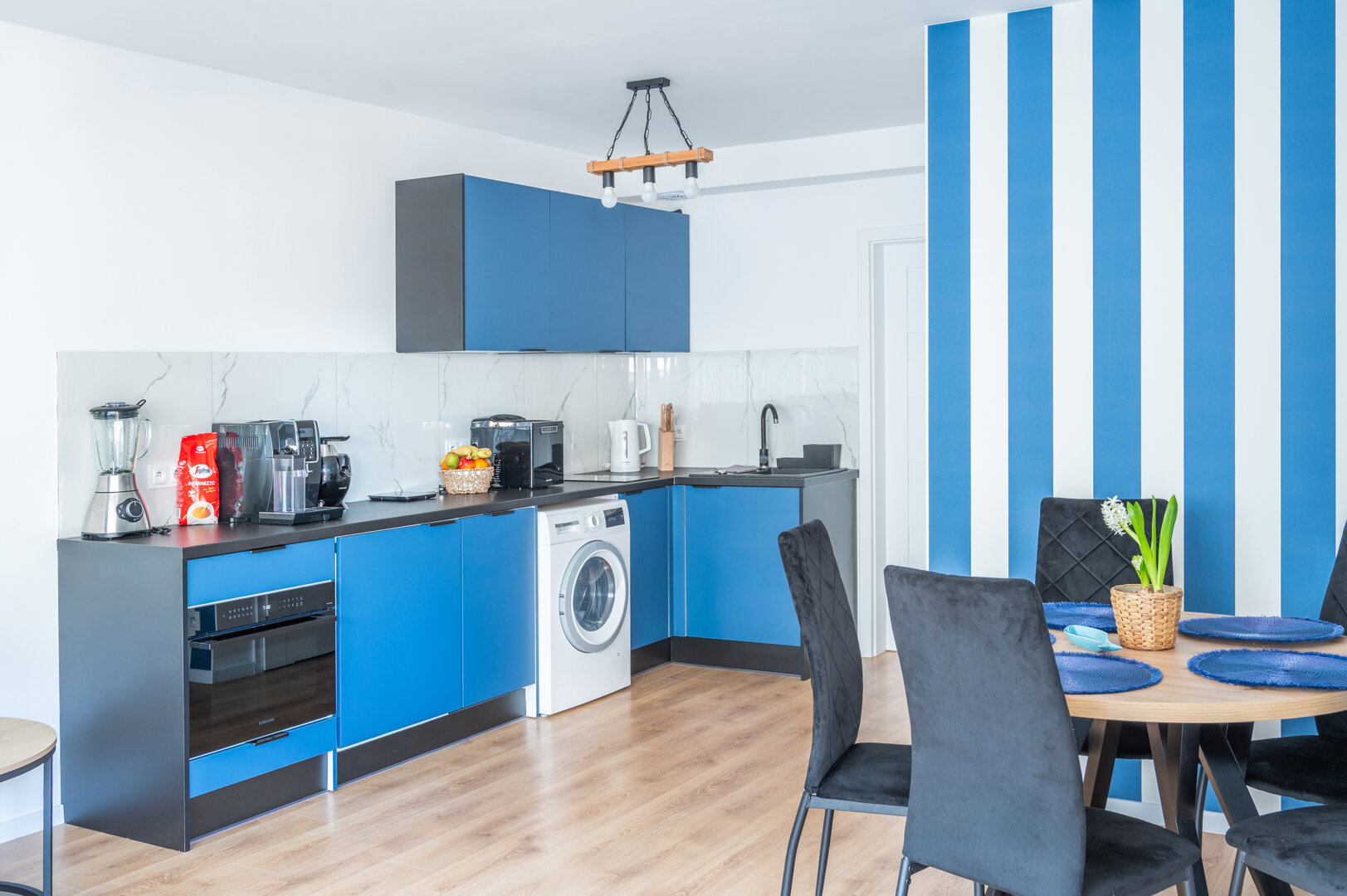 Apartament z balkonem M7